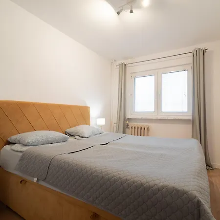 First Zoliborz 7 * Varsó